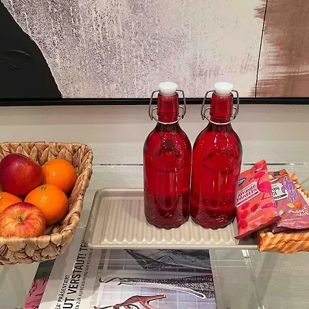 The Penthouse 아파트