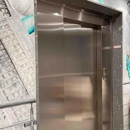 아파트 The Penthouse *